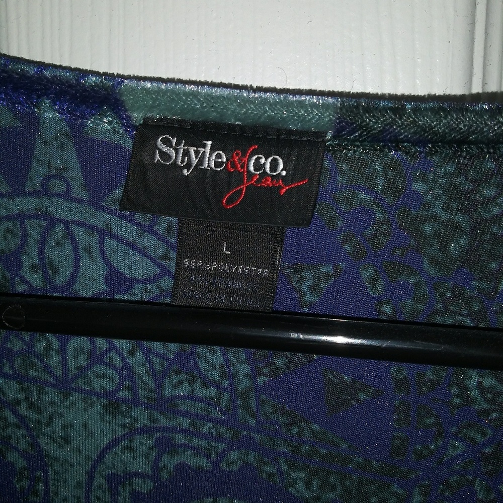 💙Style & Co. velvet top💙 - Picture 2 of 5